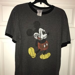 Authentic Disney World mickey T shirt men’s medium
